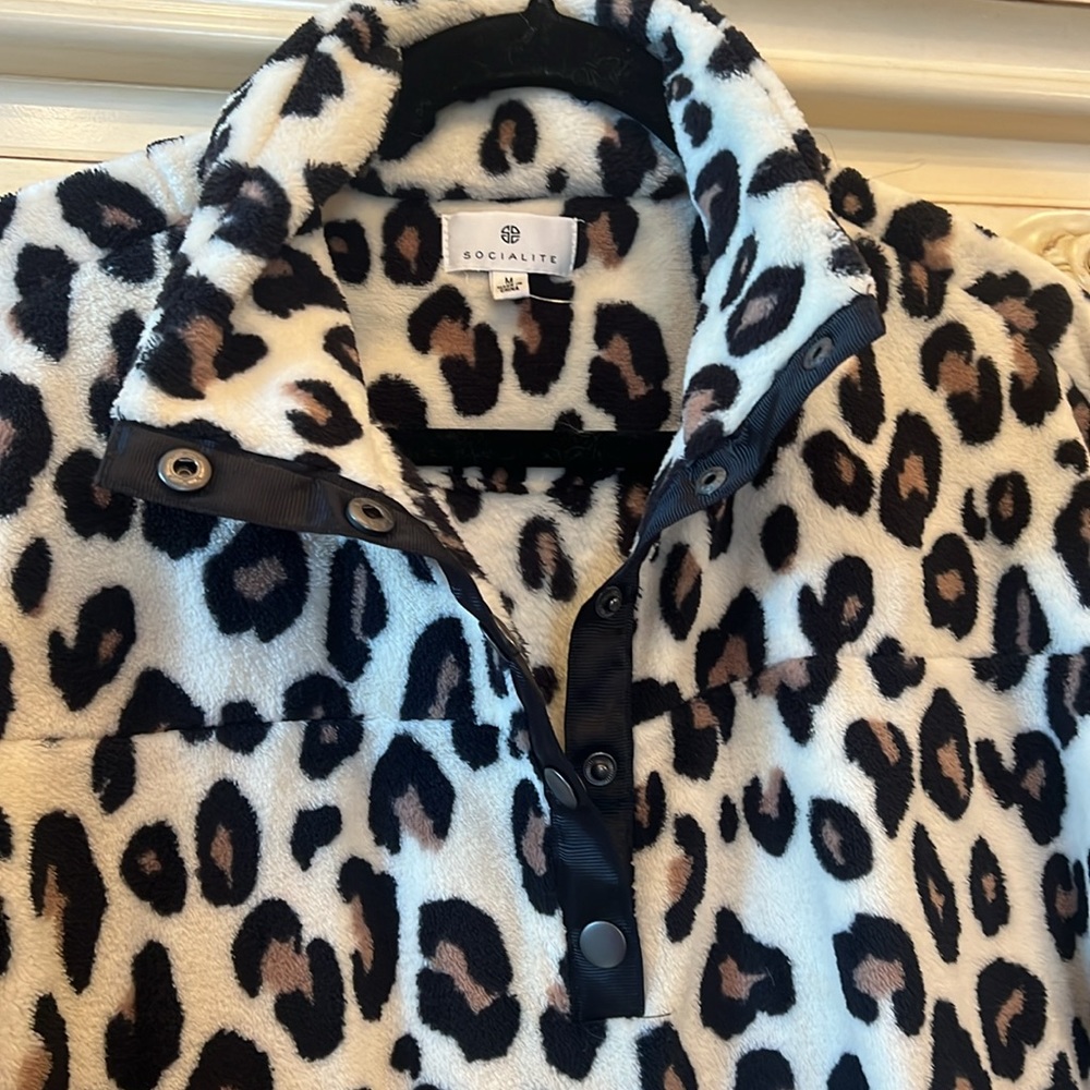 Leopard fleece pullover. Sz MED - Picture 2 of 4